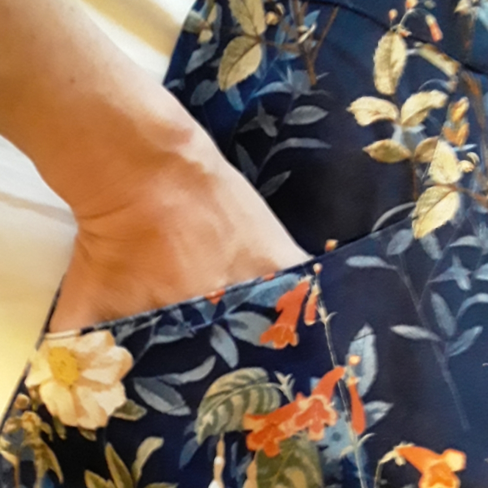 Chadwicks Denim Floral Dress Size 16 NWOT Pockets! - Picture 6 of 6